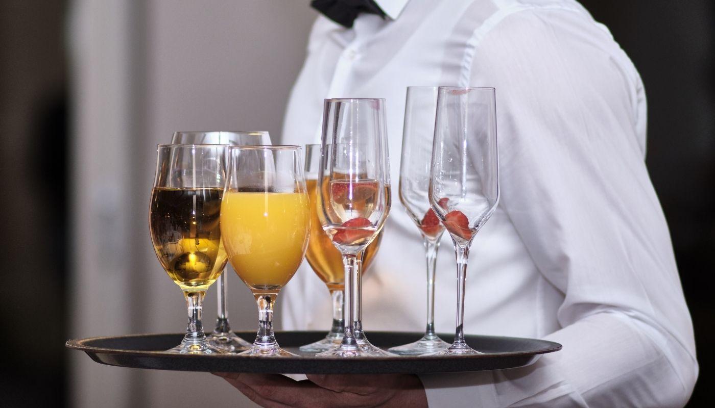 Wait Staff / Bartenders